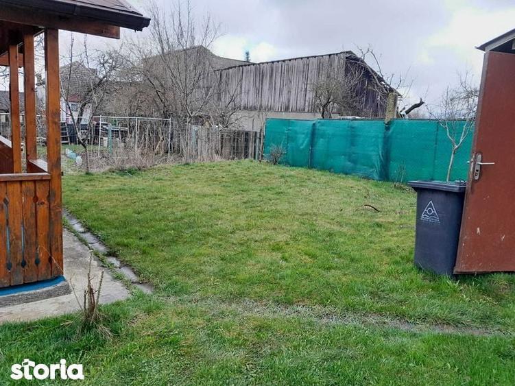 curte si casa de lemn moderna - 6