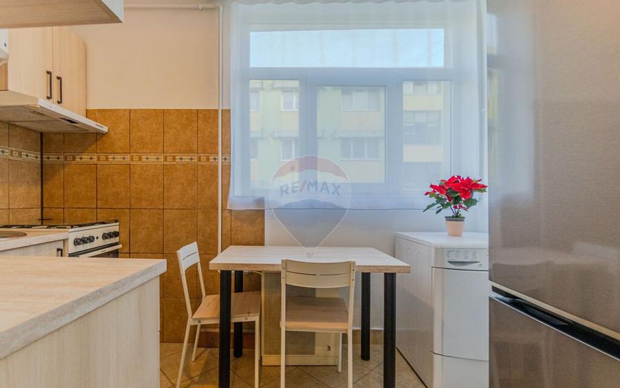 REZERVAT| GARSONIERA|DE VANZARE| ETAJ 2/4| MOBILATA SI UT... - 1