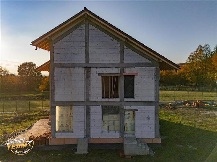 FILM! Vila intr-un peisaj mirific, cu 2.900mp teren, Covasna - 9