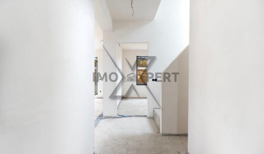 Casa individuala cu 4 camere, in Corusu! - 2
