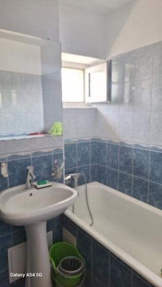 Vând apartament patru camere decomandate. - 5