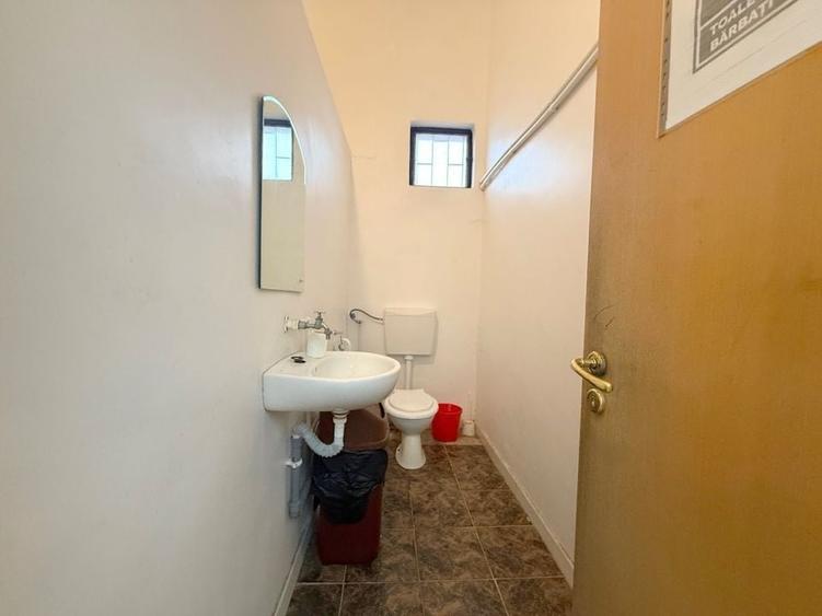 Spațiu industrial de &icirc;nchiriat - 1.690 mp, acces TIR- zona Fratelia - 12