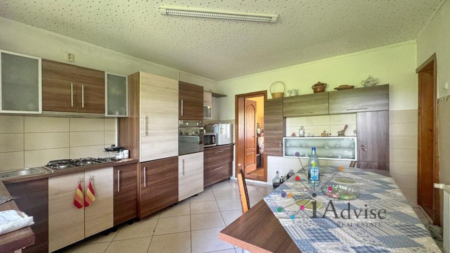 CASA CU 4 CAMERE IN ZONA BARTOLOMEU - CARIEREI - 10
