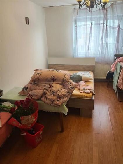 Garsoniera Etaj Intermediar zona Buziasului - 8