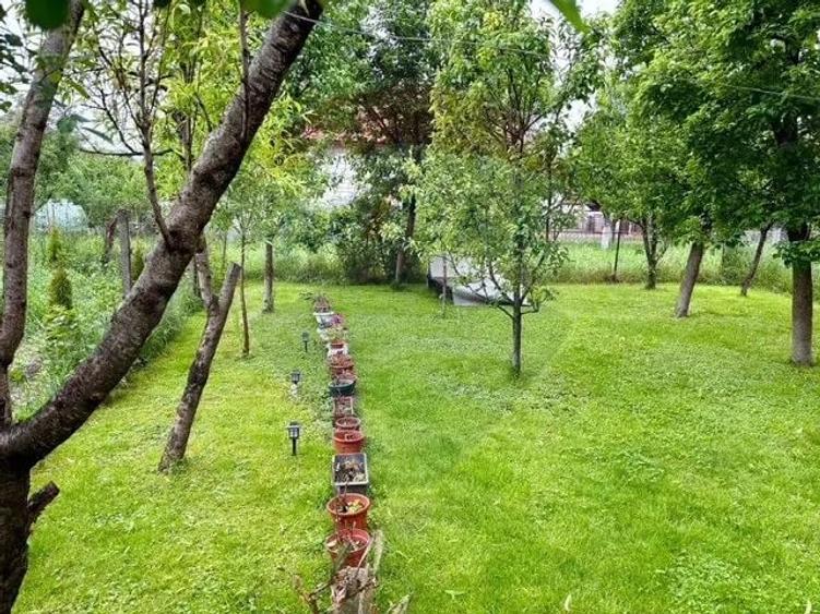Casă cu 2 camere cu Teren 557 Mp în Central