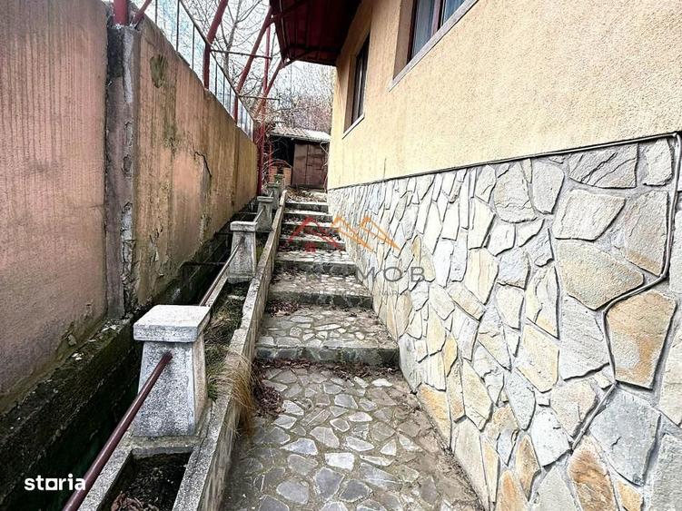 Vila 7 camere, an 1984, garaj, terasa, teren 604 m2, Poiana Campina,PH - 7