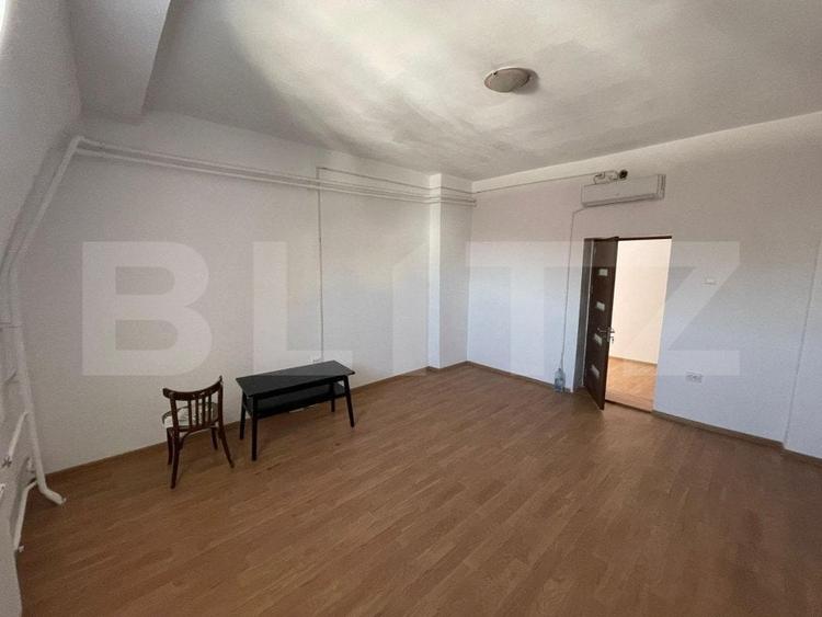 Spatiu de birouri, 18 mp, zona Centrala - 1