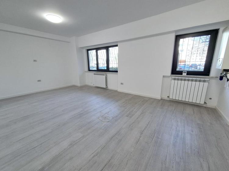 Central - apartament 2  camere renovat integral - 2