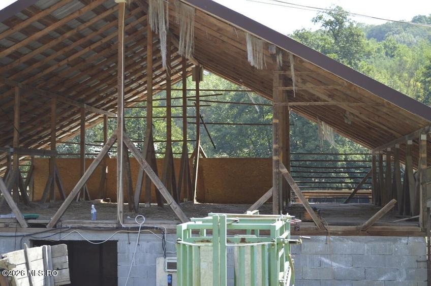 Bogati - Glimbocel, Ferma Zootehnica, Cladiri 1996 mp, Teren 4.89 ha - 20