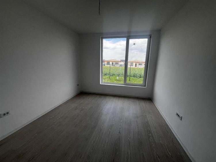 Casa individuala 4 camere in Tunari. - 9