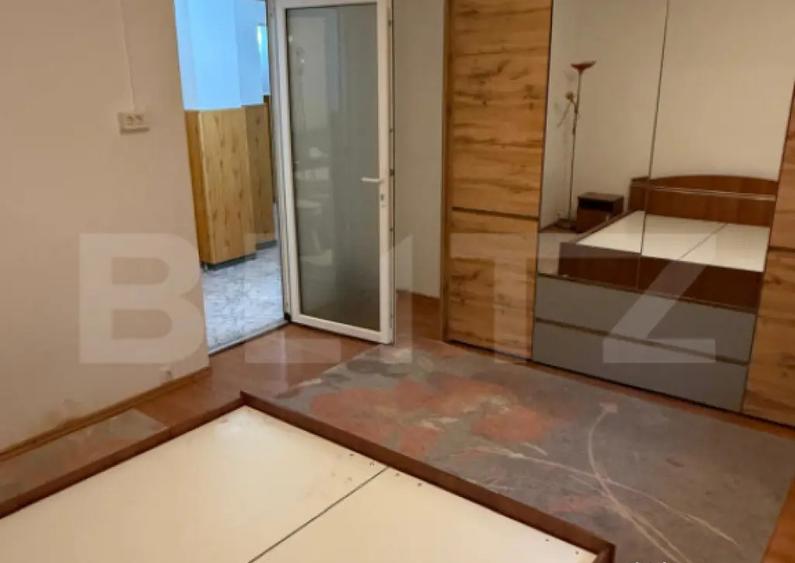Apartament 3 camere, decomandat, mobilat, utilat, parcare si - 7