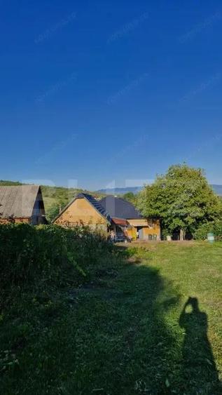 Casa de vanzare Budacu de Jos | 6 km de centrul Bistri?ei | Teren 24 arii - 10