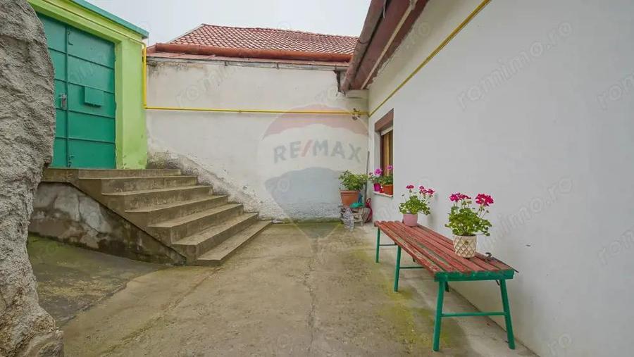 Casa / Vila cu 5 camere de vanzare in zona Schei, Cotun 9 - 13