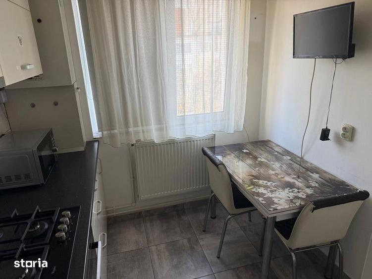 Inchiriez apartament central,mobilat si utilat - 8