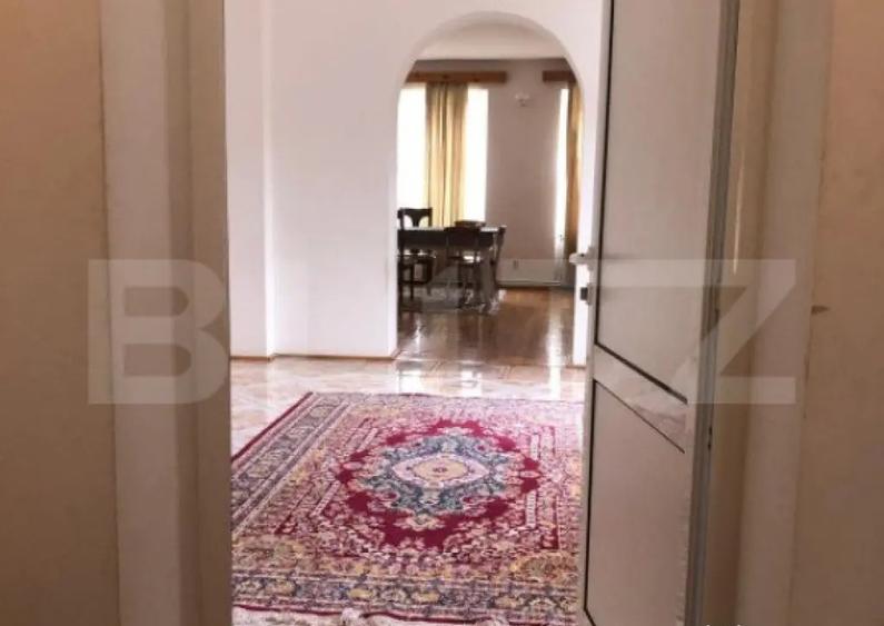 Casa de vanzare, cu 7 camere, 350 mp u & 2850 mp teren - 8