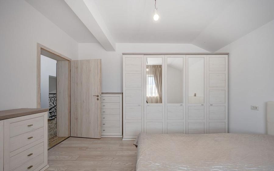 Casa cu Mesteceni! Complex Lalelelor Domne?ti - 9