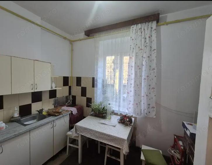 Vand apartament strada Golului - 3