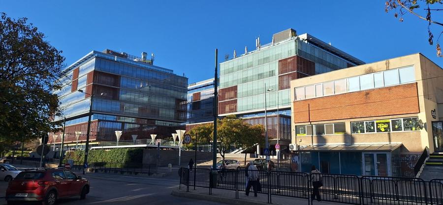 Apartament cu 2 camere - P-ta 700/Business Center - 21