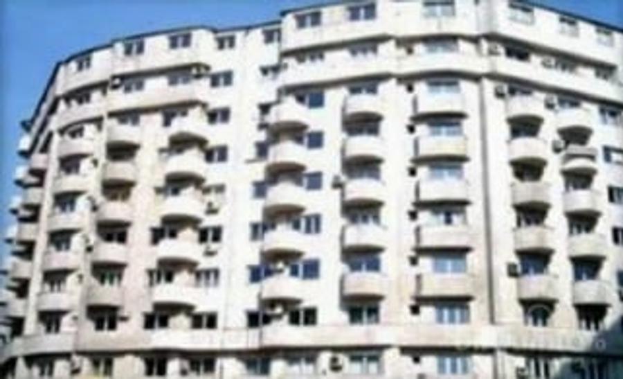 Investiție masivă: Bloc cu 50 unități + spații comerciale - pachet complet - 1