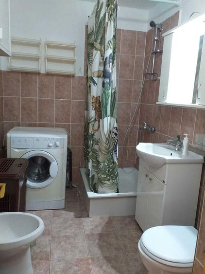 Proprietar vand apartament 2 camere - 4