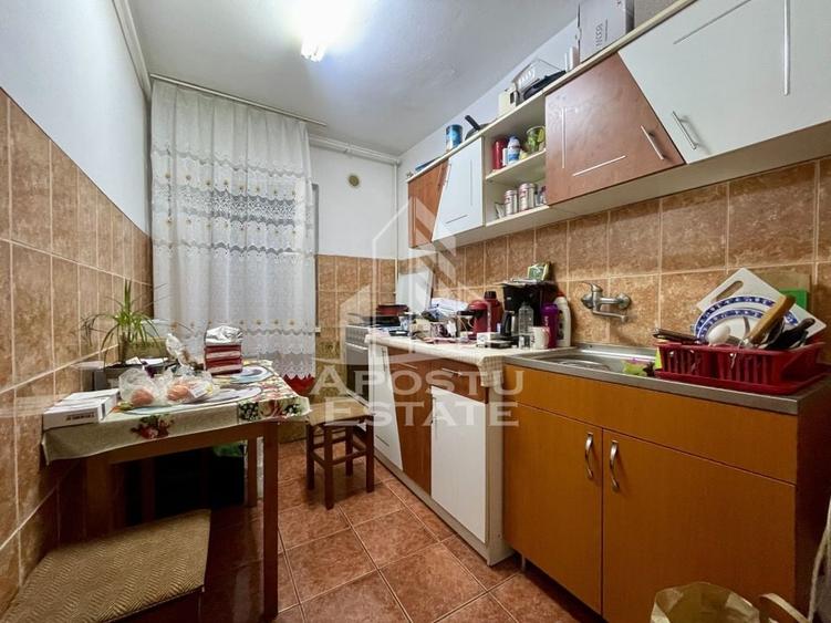 Apartament cu o camera la etajul 2, zona Buziasului - 3