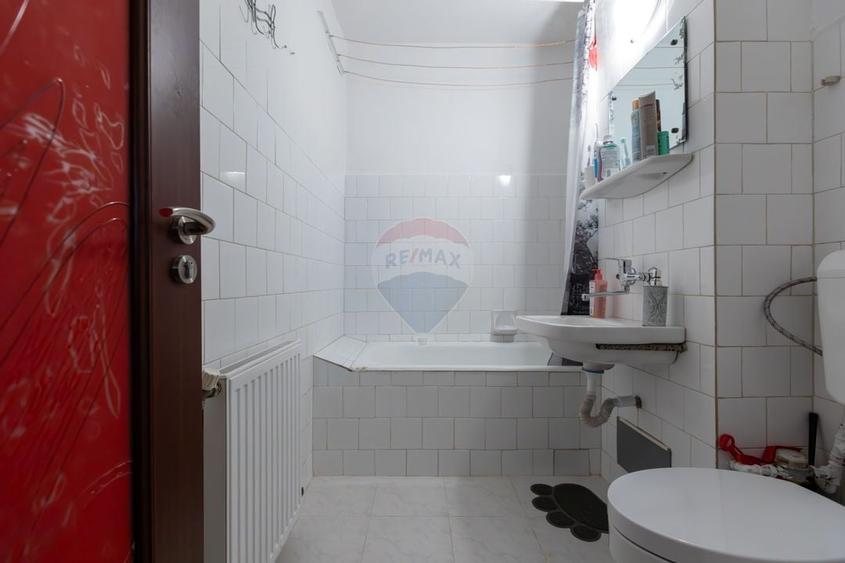 Apartament cu 2 camere semidecomandat,  zona Ura, str. Electricienilor - 11