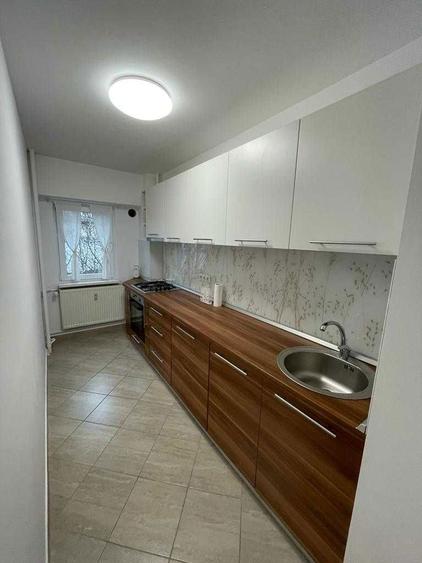 Inchirierez Garsoniera zona Soseaua Oltenitei Lidl, sector 4 - 8