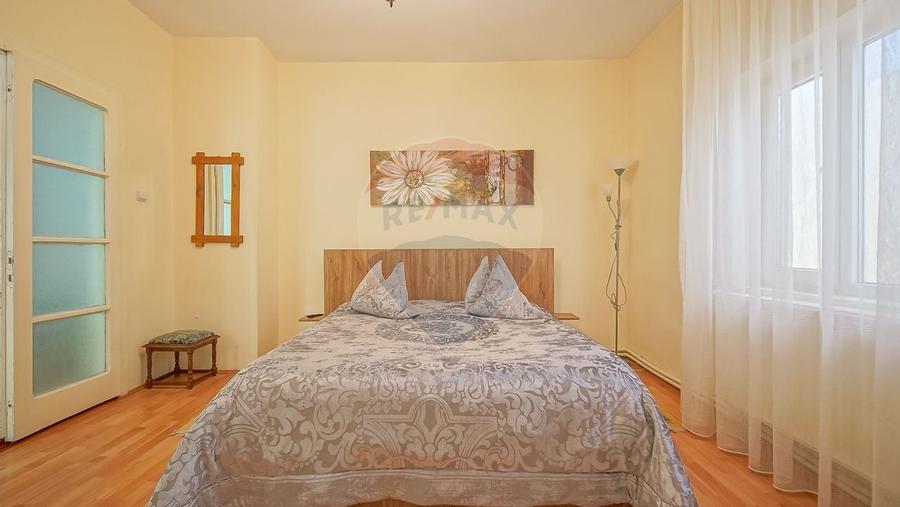 Vilă cu farmec istoric în Bușteni, pensiune sau locuință de vacanță! - 5