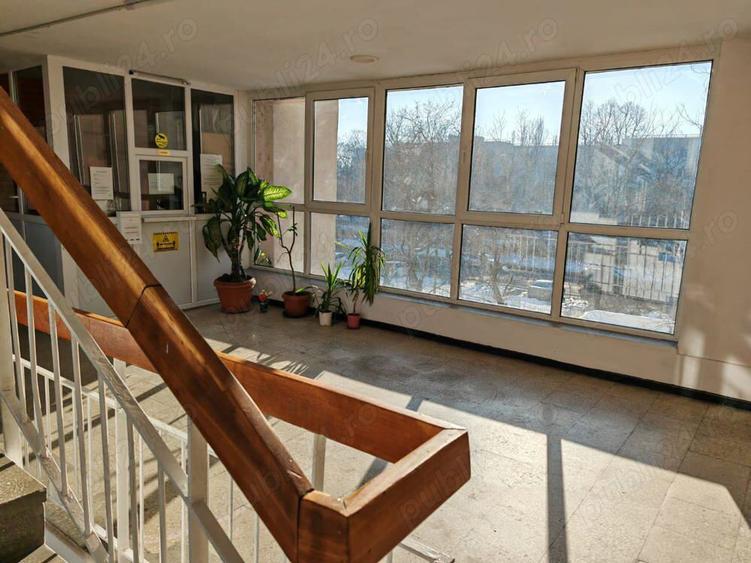 Garsoniera Titan, Bd. Nicolae Grigorescu 43, langa Policlinica, bloc mixt - 9