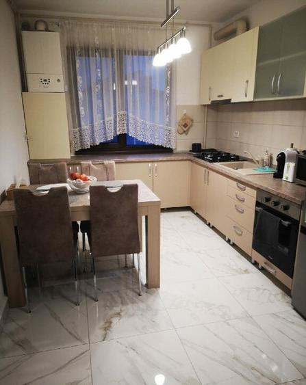 Garsoniera zona Universitate - 1