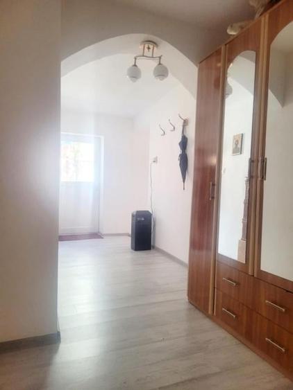 Casă individuală cu 3 camere cu Teren 238 Mp în Giurgiului