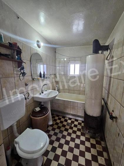 Casa de vanzare in comuna Corbeni, sat Oe?tii Pamanteni, jude? Arge?. - 3