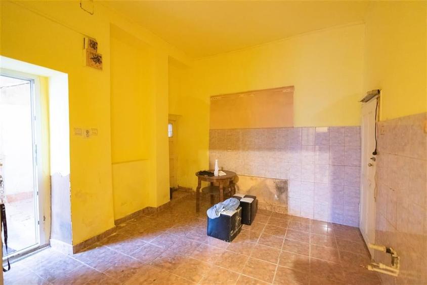 RECO Casa la curte comuna de vanzare - 6