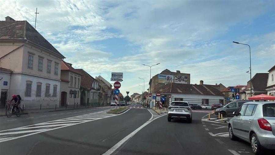 Apartament spatios în Casa Istorica – Ideal pentru Regim Hotelier – Centru Vechi - 1