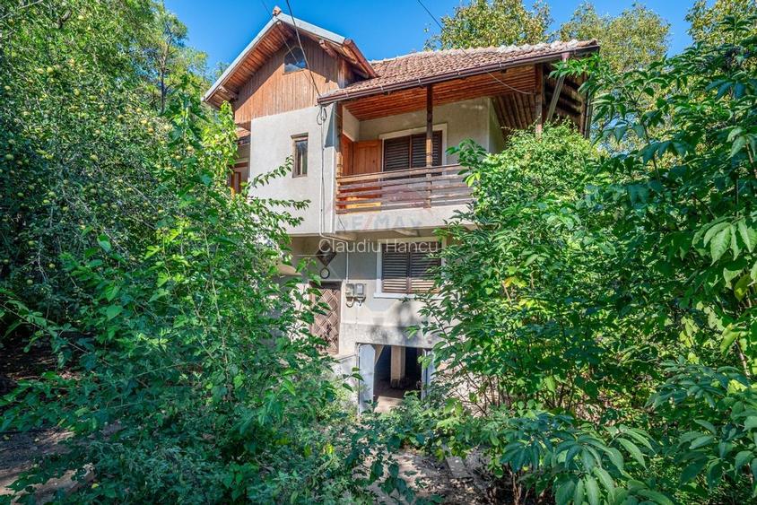 Casa D+P+E cu teren 1023 mp, Slanic Prahova