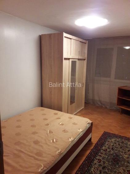 Sagului- Piata Doina 3 camere 400 euro Sagului- Piata Doina 3 camere 400 euro
