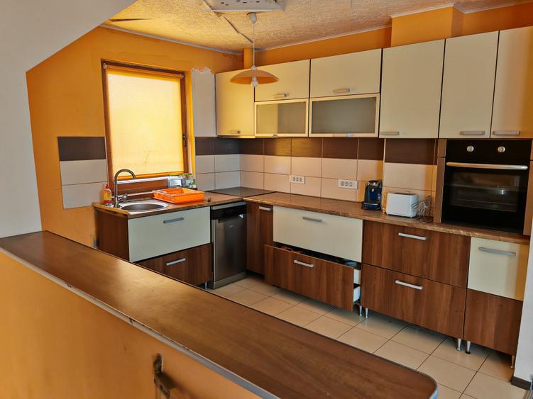 Apartament 5 camere pe 2 niveluri, in casa zona Florilor - 7