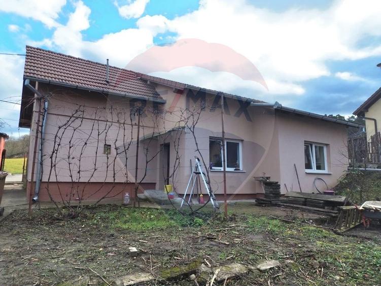 Vand sau schimb casa cu apartament-strada Angarul de Sus... - 2