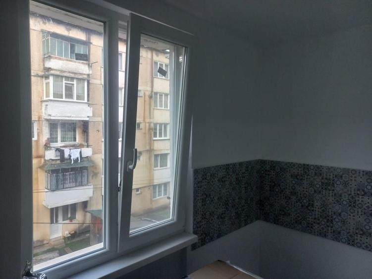 Apartament cu 2 camere decomandat în Dodeni