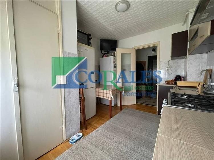 Soarelui. Centrala proprie. 2 camere. - 4