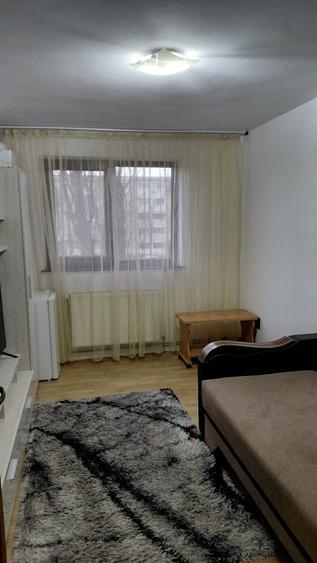 Inchiriez Garsoniera - 1