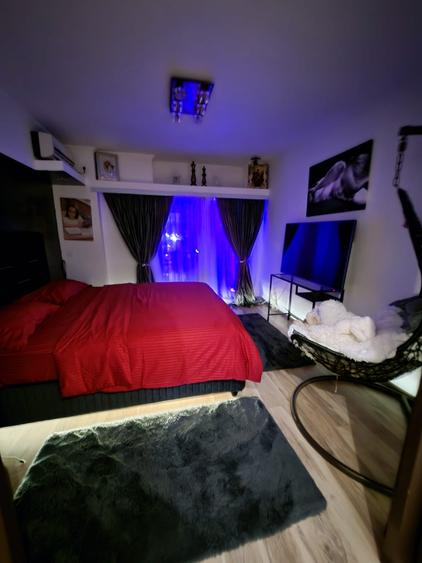 Apartament cu 3 camere de inchiriat in zona Piata Unirii / Metrou - 1