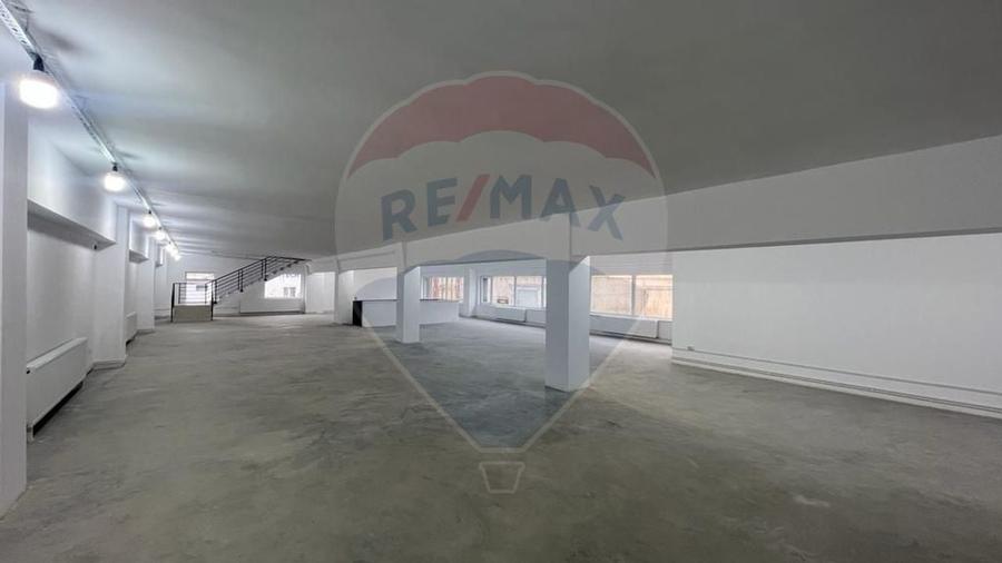 Spatiu comercial de 990mp de inchiriat - 5