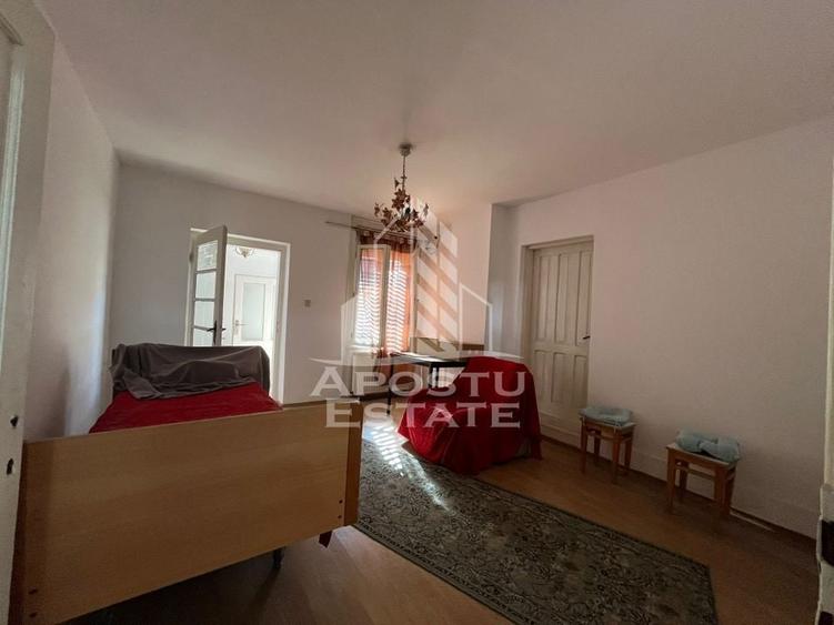 Casa individuala  7 camere, 3 bai, garaj, teren 1129 mp, zona Iosefin - 6