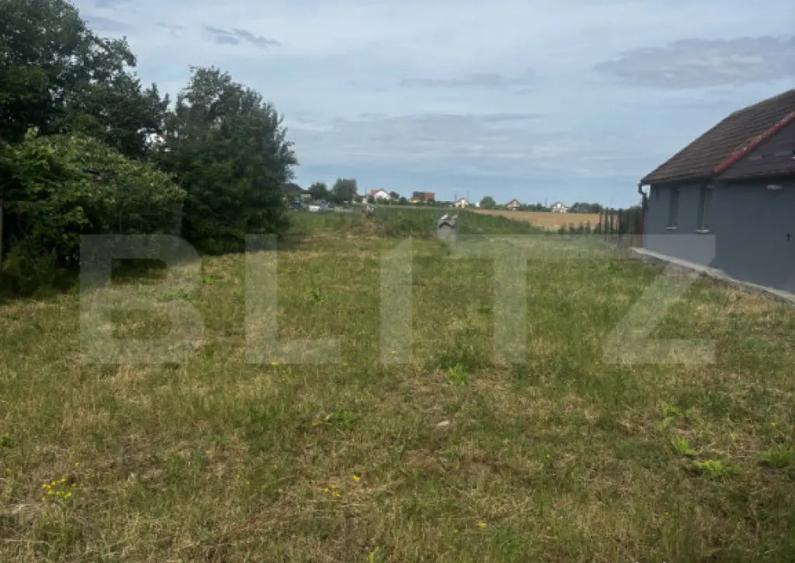 Teren intravilan 1.200 mp , cu PUZ aprobat, zona B-dul Lucia - 4