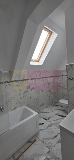 Vila de vanzare cu 4 camere in Brebu - 4