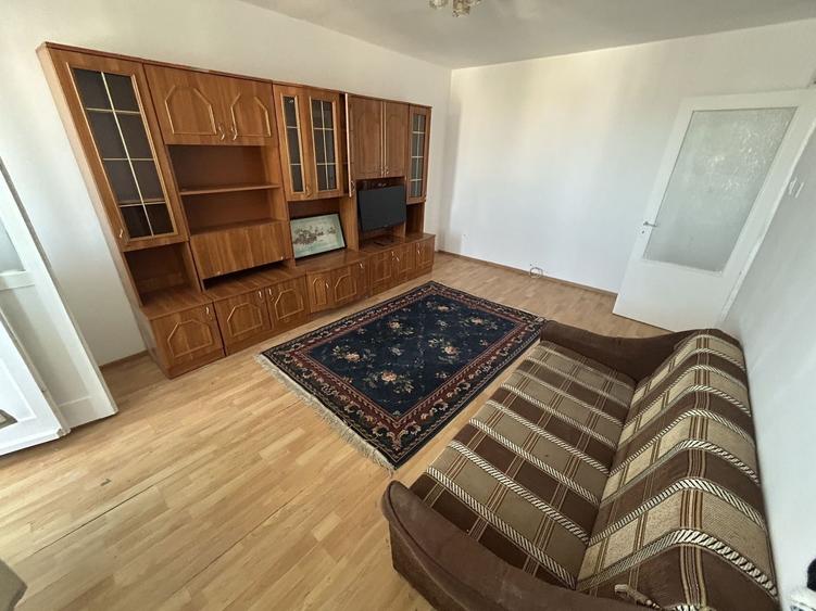 Apartament 3 camere zona Casa de Cultura - 1