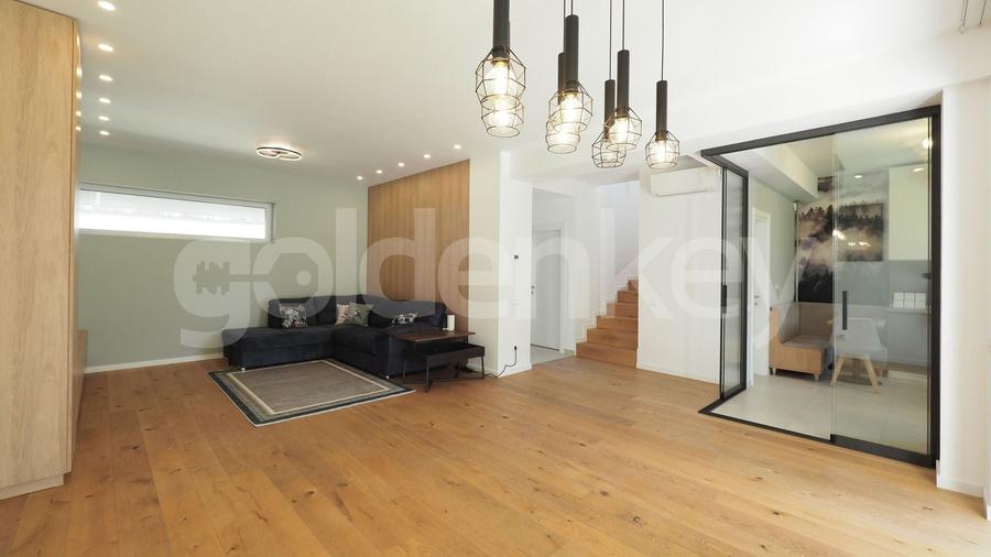 Duplex cu 4 camere cu Canalizare în Pipera