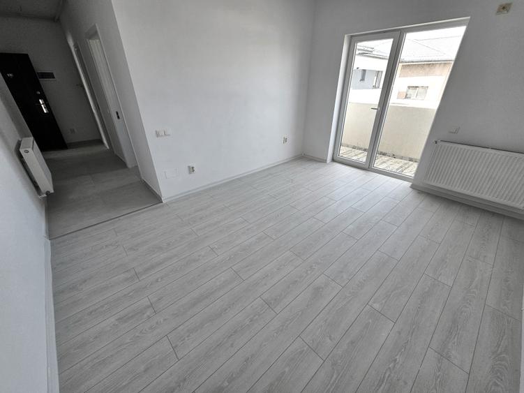 Garsoniera - Cart.Independentei - Stb - La Cheie - 2