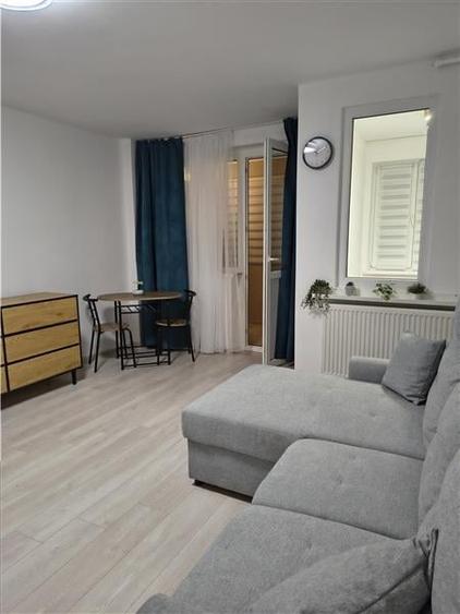 De inchiriat garsoniera renovata, utilata si mobilata in zona Grivitei, Brasov - 1